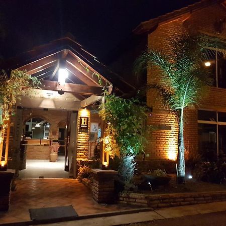 Apart hotel piscu yaco Merlo Exterior foto